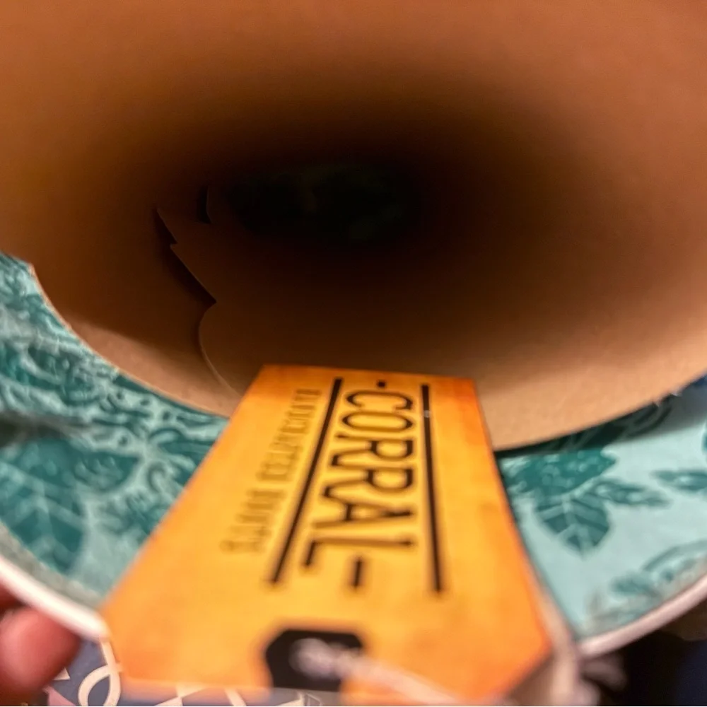 New with Tags in Box Womens 10 Corral White & Gold Embroidered Tall Western Boot - Picture 7 of 11